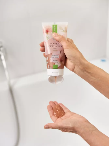 Lirene Power Of Plantis Moisturizing Cleansing Peeling Rose 175g