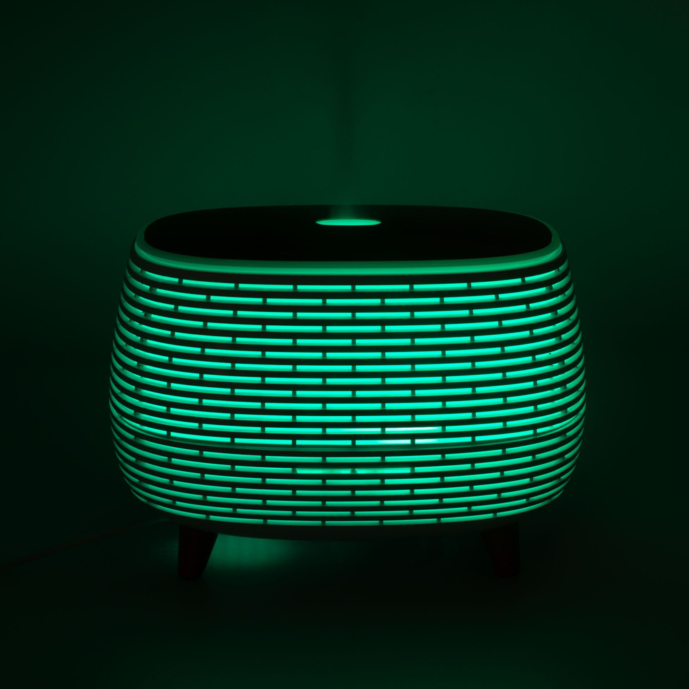 Futuristic Ribbed Aroma Diffuser with Colour-Changing Light