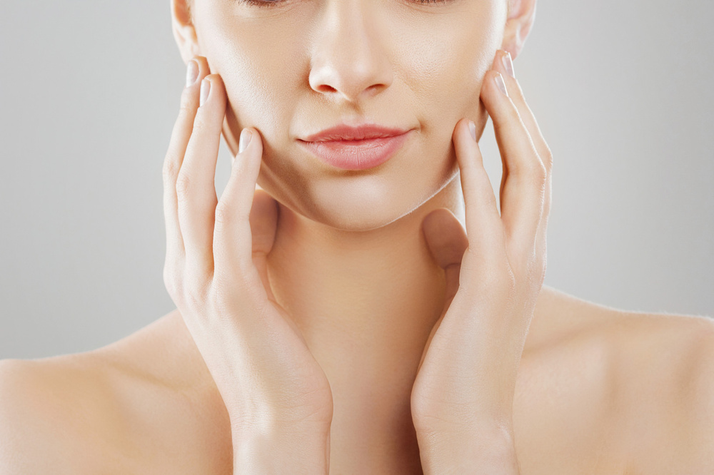 Farmona Herbal Care Przeciwzmarszczkowy Krem Bio-Retinol z Orchideą dla Skóry Dojrzałej na Dzien i na Noc 50ml