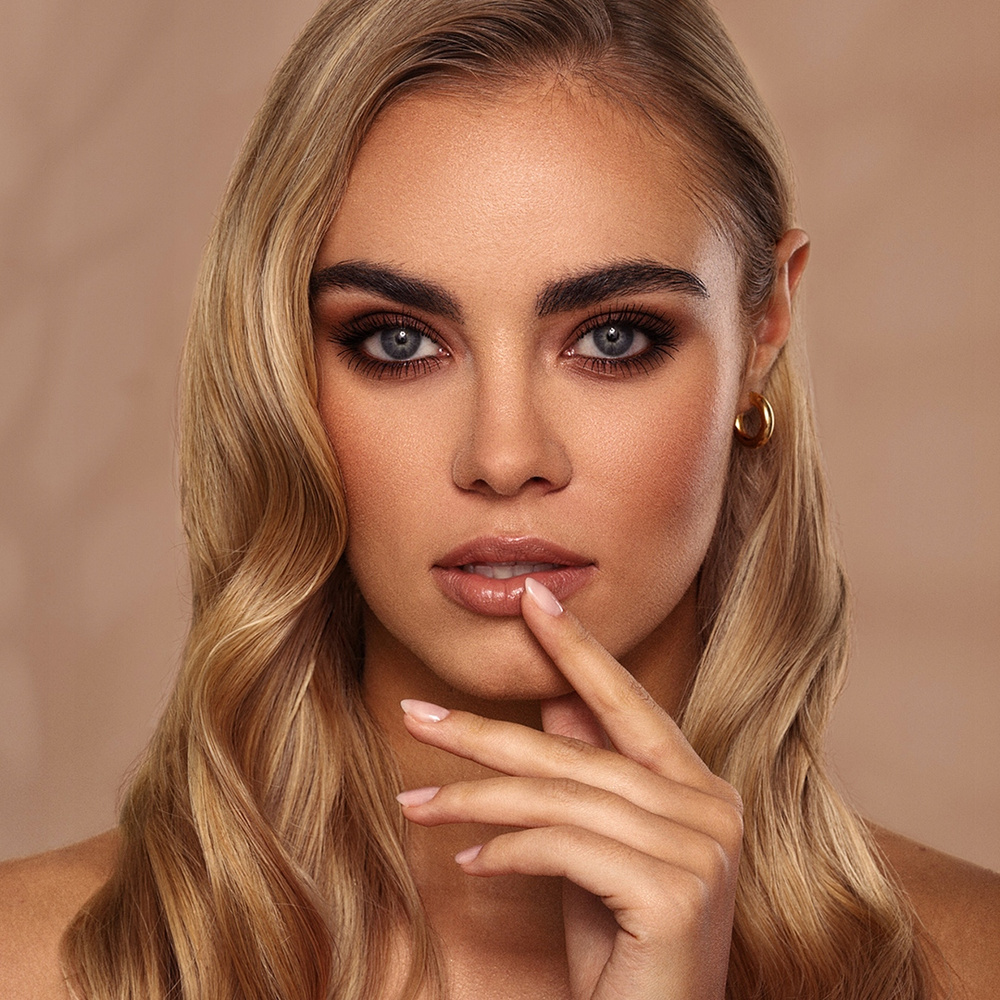 Eveline Choco Glamour Intensively Regenerating Lip Mask for Night 12ml