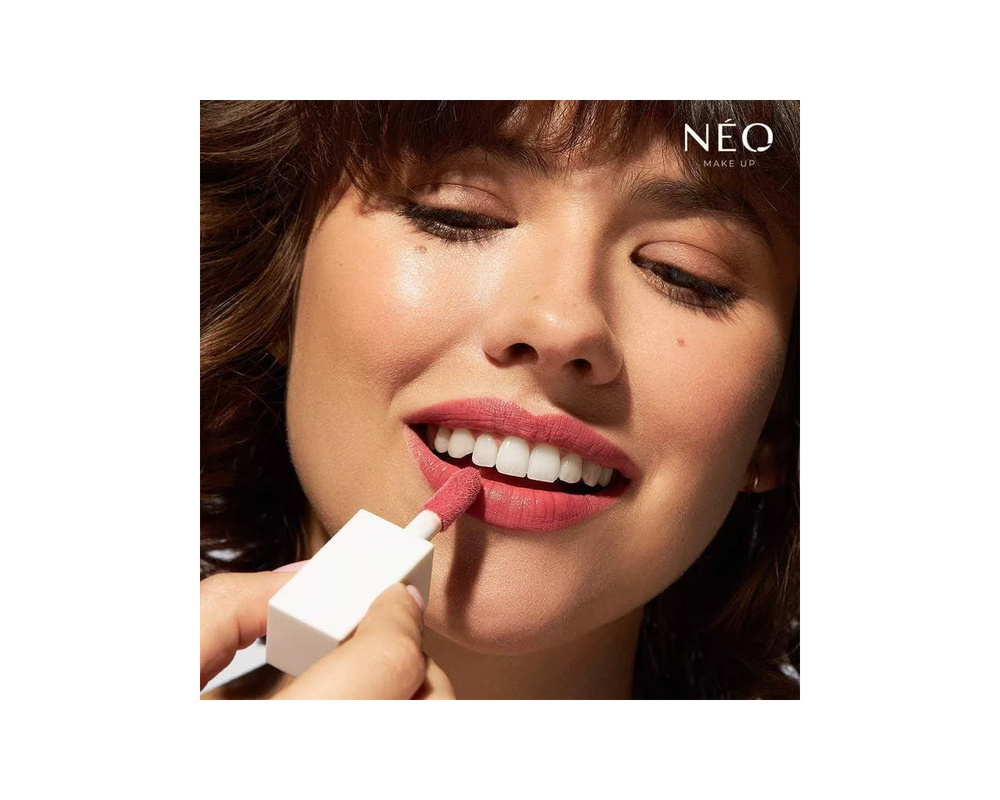 Neo Makeup Intense Serum Lip Oil with Color No. 03 Fresh Peach 4.5ml