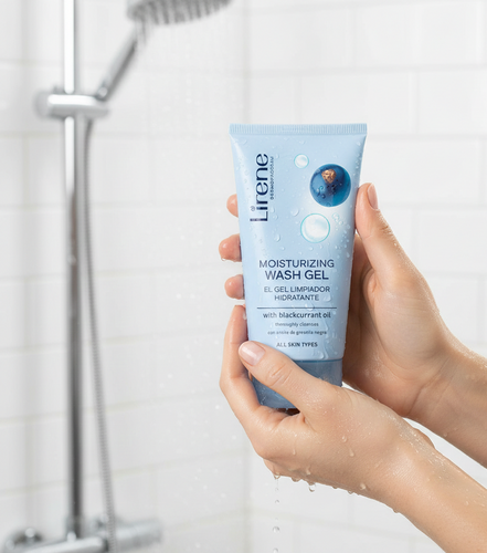 Lirene Moisturizing Face Wash Gel with Blackcurrant Oil 150ml