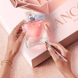 Lancome La Vie Est Belle Woda Perfumowana 50ml EDP  Woda Perfumowana 10ml EDP Balsam do Ciała 50ml Zestaw dla Kobiet 1 Sztuka