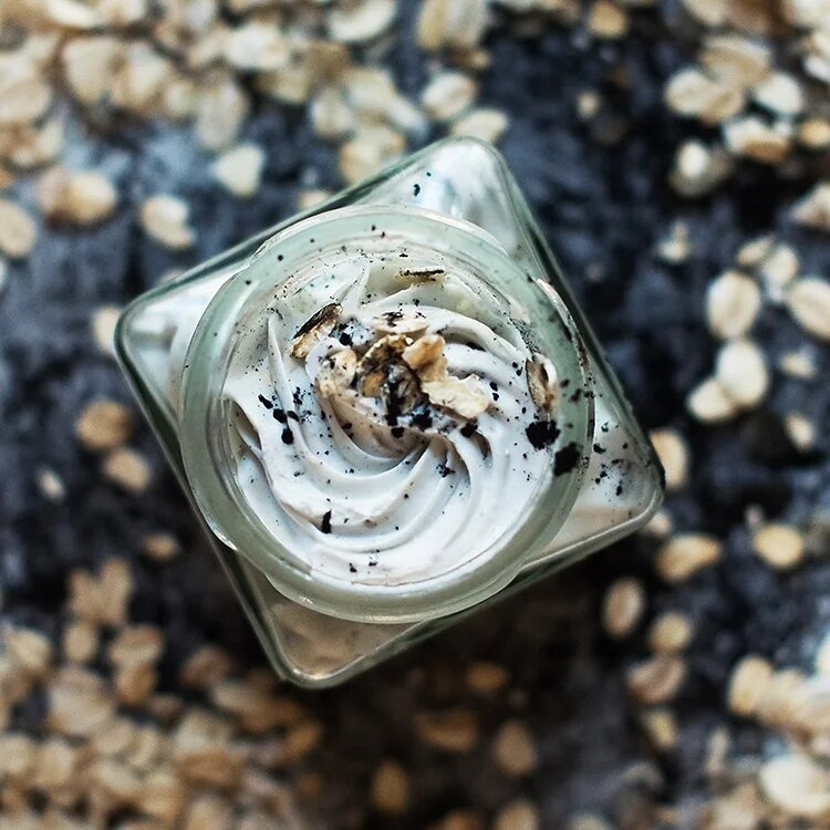 Manufaktura Zacnego Mydła Face Cream with Oats and Activated Charcoal 130ml