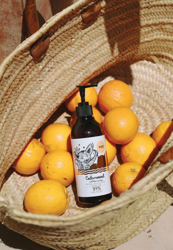 Yope Rewitalizujący Naturalny Żel pod Prysznic z Drzewem Cedrowym i Gorzką Pomarańczą 400ml