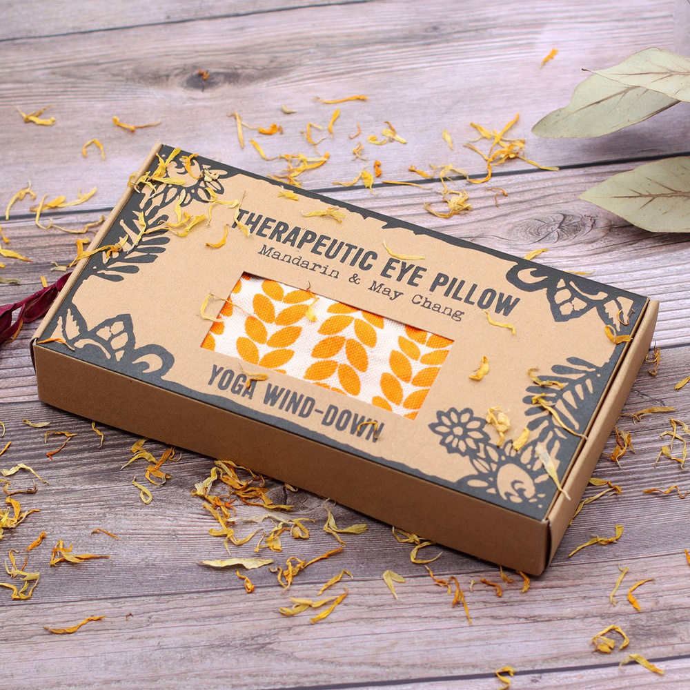 Agnes + Cat Eye Pillow - Yoga wind-down