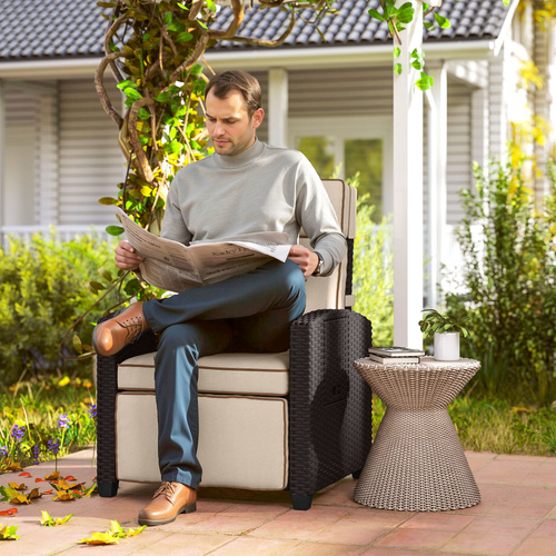 Outsunny 145° Reclining Rattan Armchair, with Footrest - Brown/Khaki