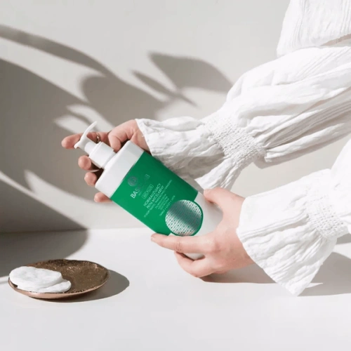 BasicLab Micellis Normalizujący Płyn Micelarny do Skóry Tłustej i Wrażliwej 500 ml