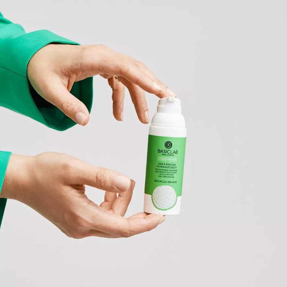 BasicLab Redukcja i Balans Lekka Emulsja Normalizująca 50ml