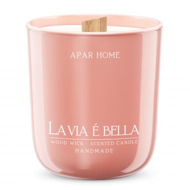 La Via Est Belle Scented Soy Candle in Screwed Jar 1 Piece