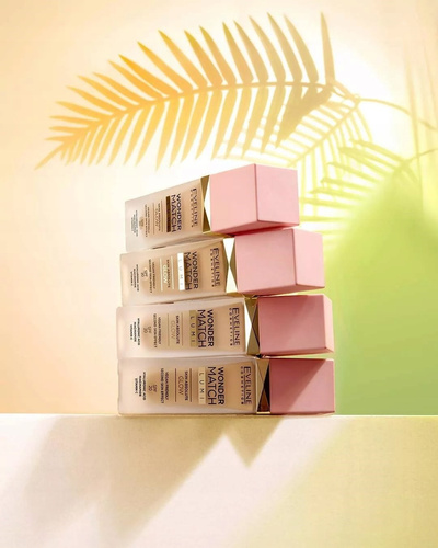 Eveline Wonder Match Lumi Rozświetlający Podkład SPF 20 Nr 25 Warm Nude 30ml