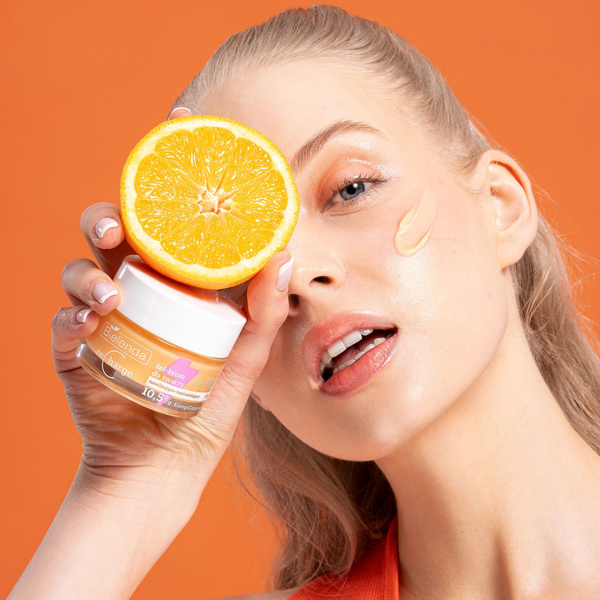 Bielenda Recharge Boost Nawilżająco-Rozświetlający Żel-Krem 4w1 50ml