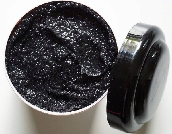 Ziaja Jeju Młoda Skóra Czarny Cukrowy Peeling do Ciała z Nutą Mango Kokosa i Papai 200ml Best Before 30.11.25