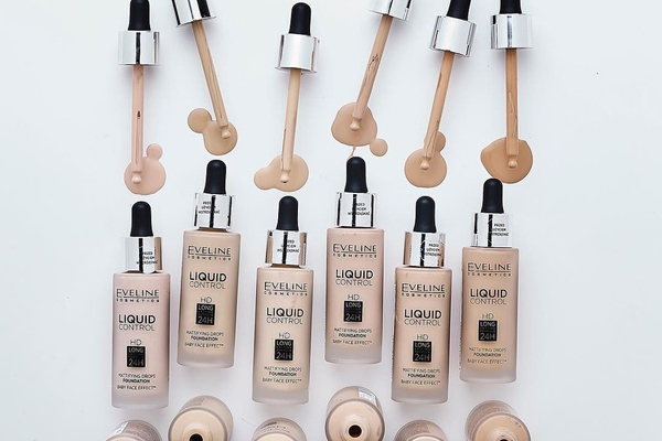 Eveline Liquid Control HD Foundation with Niacinamide in Dropper No. 065 Toffee 32ml
