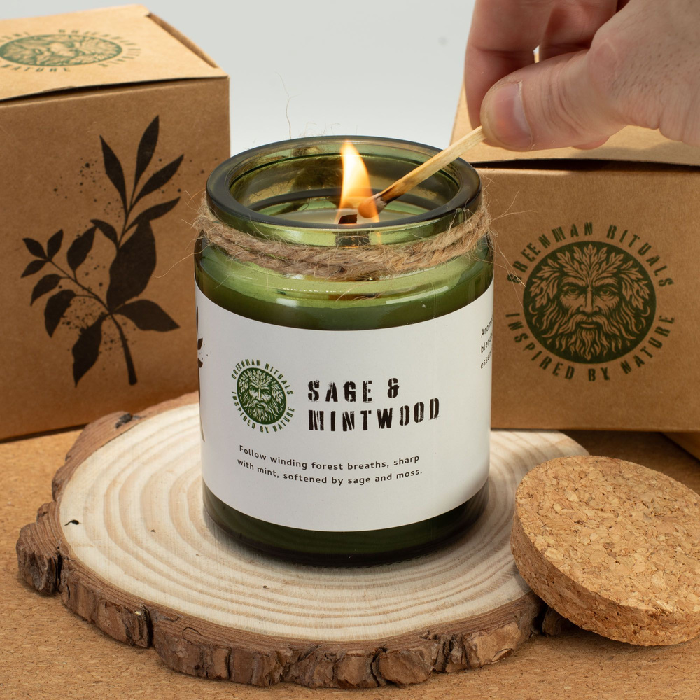 Greenman Woodwick Soy Candle - Leaves and Linen