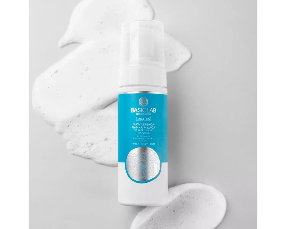 BasicLab Micellis Moisturizing Cleansing Foam 2% Trehalose Hyaluronic Acid Glycine for Dry and Sensitive Skin 150ml