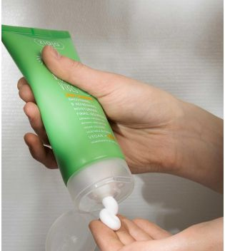 Ziaja Coconut and Orange Vibes Softening and Refreshing Body Mousse 200ml