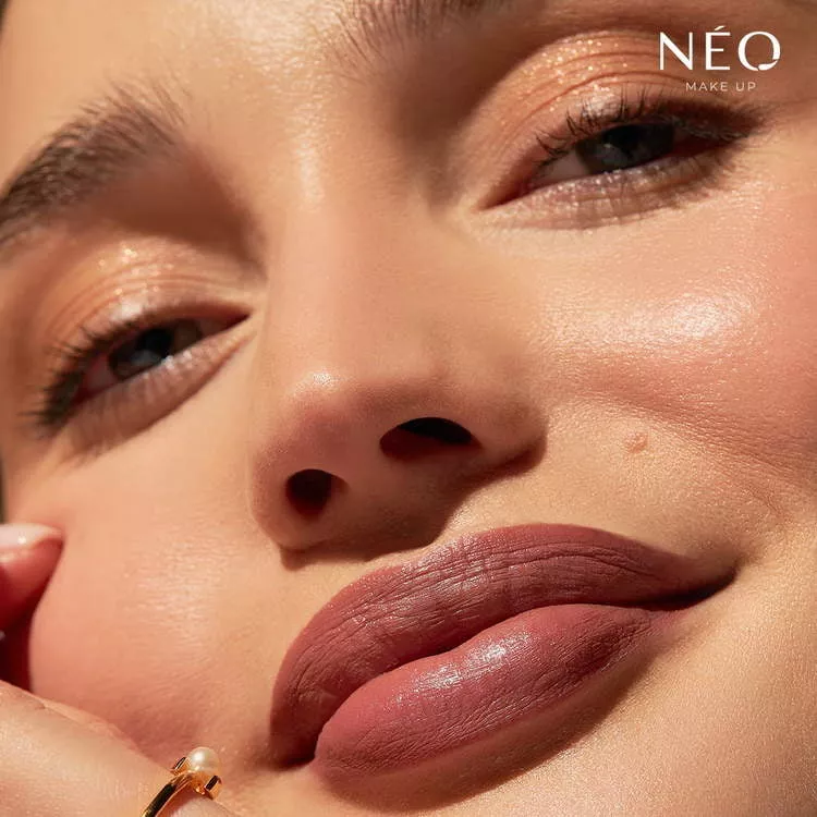 Neo Makeup Intense Serum Olejek do Ust z Kolorem Nr 02 Rose Nude 4.5ml