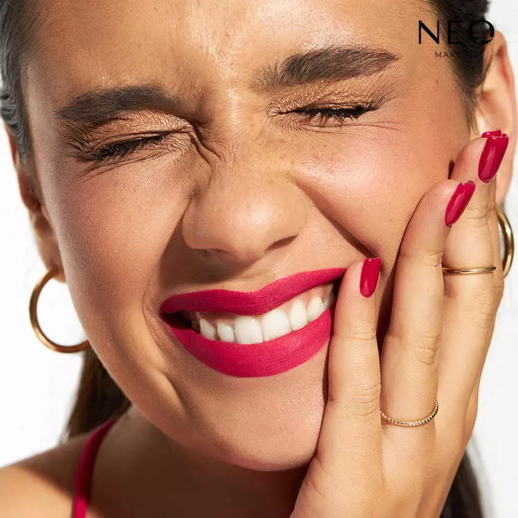Neo Makeup Intense Serum Długotrwała Pomadka do Ust w Płynie Nr 05 Eternal Enthusiasm 5ml