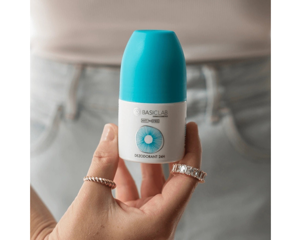 BasicLab Anti-Perspiris Dezodorant 24h dla Skóry Ultrawrażliwej 60ml