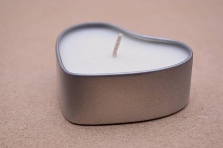 Ambient Candles Świeczka o Zapachu Gruszki i Frezji w Kształcie Serca 94g